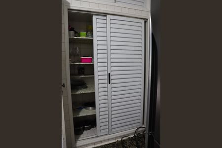Casa para alugar com 479m², 4 quartos e 4 vagas Casa para alugar com 479m², 4 quartos e 4 vagasCozinha