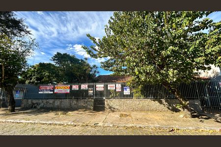 Fachada de casa para alugar com 4 quartos, 479m² em Centro, Rio das Ostras