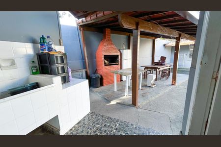 Casa para alugar com 479m², 4 quartos e 4 vagas Casa para alugar com 479m², 4 quartos e 4 vagasÁrea externa