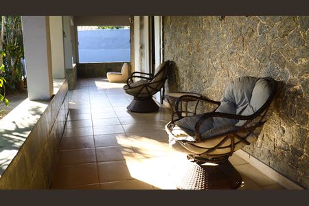 Casa para alugar com 479m², 4 quartos e 4 vagas Casa para alugar com 479m², 4 quartos e 4 vagasÁrea externa