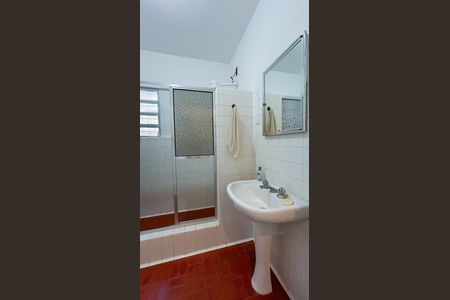 Casa para alugar com 479m², 4 quartos e 4 vagas Casa para alugar com 479m², 4 quartos e 4 vagasBanheiro social