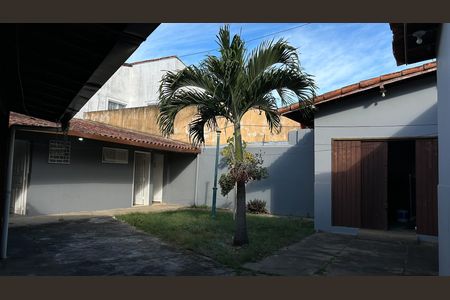 Casa para alugar com 479m², 4 quartos e 4 vagas Casa para alugar com 479m², 4 quartos e 4 vagasÁrea externa