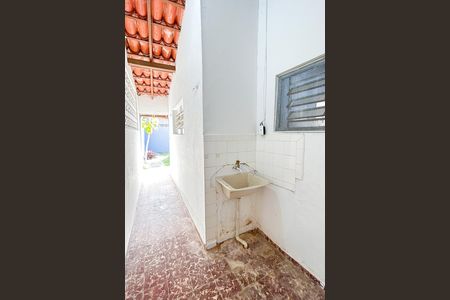 Área de serviço de casa para alugar com 4 quartos, 479m² em Centro, Rio das Ostras