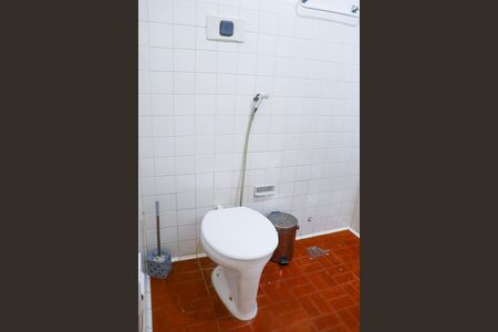 Casa para alugar com 479m², 4 quartos e 4 vagas Casa para alugar com 479m², 4 quartos e 4 vagasBanheiro social