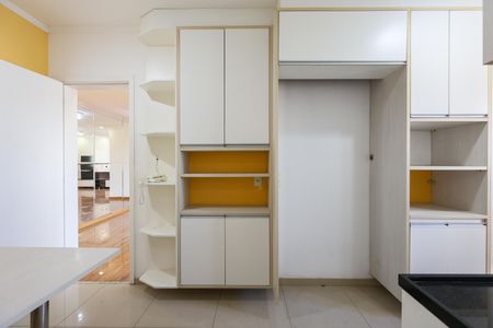 Apartamento para alugar com 126m², 3 quartos e 2 vagasCozinha