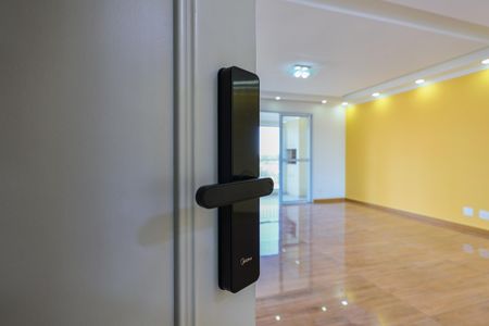 Apartamento para alugar com 126m², 3 quartos e 2 vagasFechadura