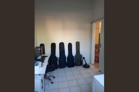 Quarto de casa à venda com 2 quartos, 105m² em Rio Branco, Canoas
