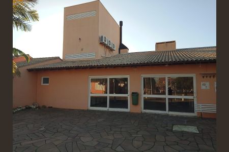 Fachada de casa à venda com 2 quartos, 105m² em Rio Branco, Canoas