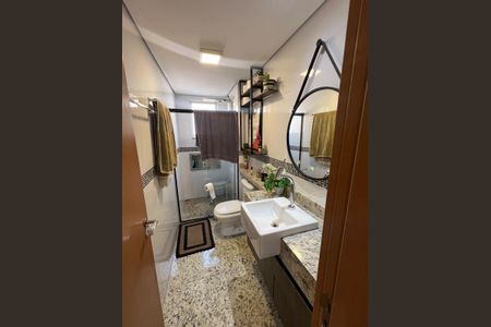 Banheiro de apartamento à venda com 3 quartos, 200m² em Diamante, Belo Horizonte