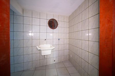 Casa para alugar com 58m², 2 quartos e sem vaga Casa para alugar com 58m², 2 quartos e sem vagaÁrea de Serviço