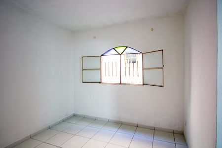 Casa para alugar com 58m², 2 quartos e sem vaga Casa para alugar com 58m², 2 quartos e sem vagaSala