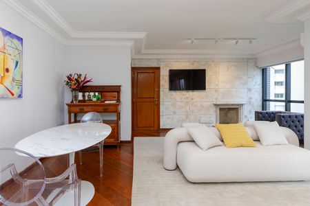 Apartamento para alugar com 123m², 3 quartos e 2 vagas Apartamento para alugar com 123m², 3 quartos e 2 vagasSala
