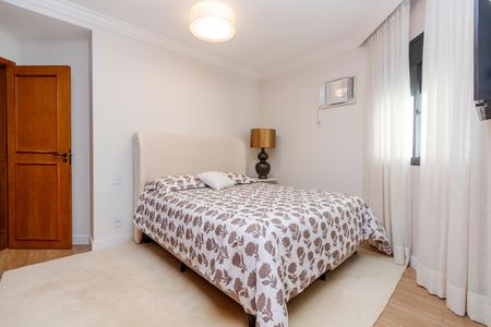 Apartamento para alugar com 123m², 3 quartos e 2 vagas Apartamento para alugar com 123m², 3 quartos e 2 vagasSuíte