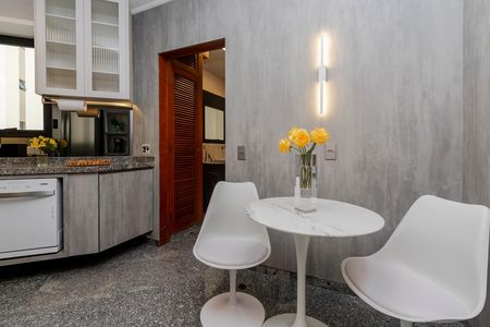 Apartamento para alugar com 123m², 3 quartos e 2 vagas Apartamento para alugar com 123m², 3 quartos e 2 vagasCozinha