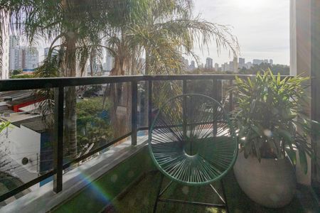 Apartamento para alugar com 123m², 3 quartos e 2 vagas Apartamento para alugar com 123m², 3 quartos e 2 vagasVaranda