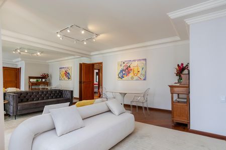 Apartamento para alugar com 123m², 3 quartos e 2 vagas Apartamento para alugar com 123m², 3 quartos e 2 vagasSala