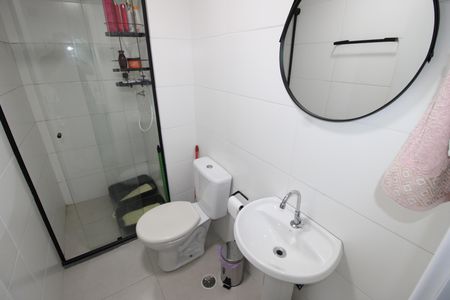 Banheiro de apartamento para alugar com 1 quarto, 26m² em Guaianases, São Paulo