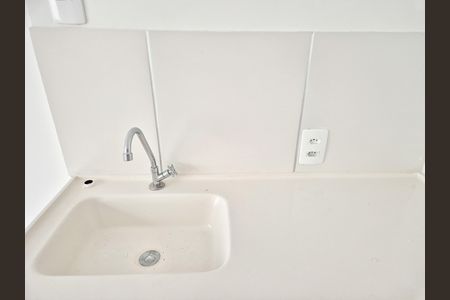 Cozinha de kitnet/studio para alugar com 1 quarto, 15m² em República, São Paulo
