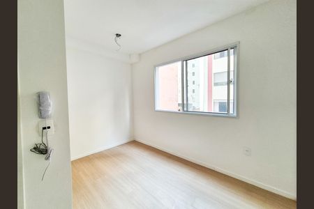 Sala/Quarto de kitnet/studio para alugar com 1 quarto, 15m² em República, São Paulo