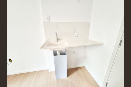 Cozinha de kitnet/studio para alugar com 1 quarto, 15m² em República, São Paulo
