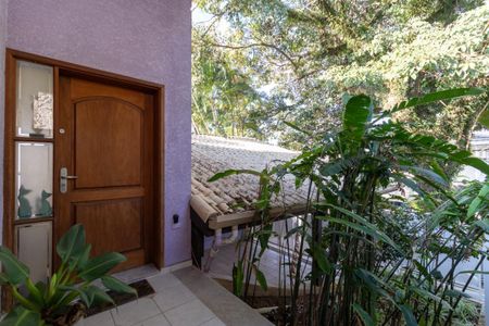 Casa à venda com 320m², 3 quartos e 3 vagas