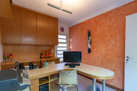 Casa à venda com 320m², 3 quartos e 3 vagas