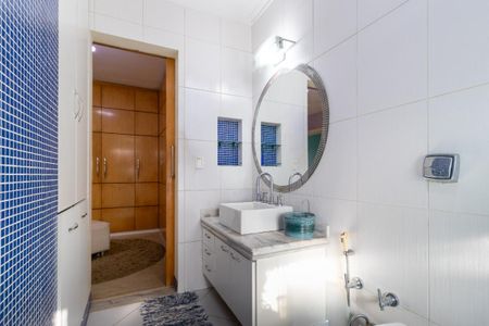Casa à venda com 320m², 3 quartos e 3 vagas