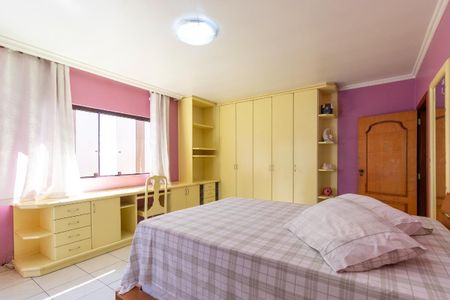 Casa à venda com 659m², 3 quartos e 6 vagas
