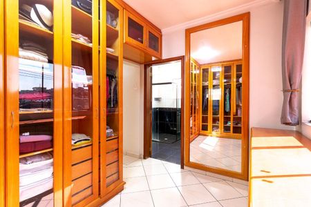 Casa à venda com 659m², 3 quartos e 6 vagas