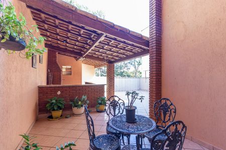 Casa à venda com 659m², 3 quartos e 6 vagas