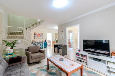 Casa de Condomínio à venda com 3 quartos, 220m² em Santa Teresinha, São Paulo