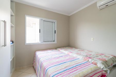 Casa de Condomínio à venda com 3 quartos, 220m² em Santa Teresinha, São Paulo