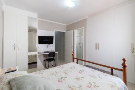 Casa de Condomínio à venda com 3 quartos, 220m² em Santa Teresinha, São Paulo
