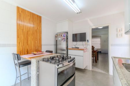 Casa de Condomínio à venda com 3 quartos, 220m² em Santa Teresinha, São Paulo