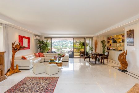 Apartamento à venda com 3 quartos, 305m² em Santa Cecilia, São Paulo