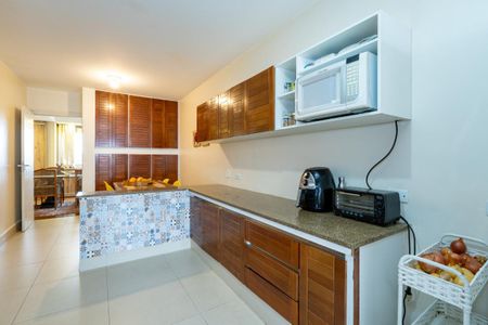Apartamento à venda com 3 quartos, 227m² em Vila Pirajussara, São Paulo