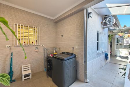 Casa para alugar com 75m², 2 quartos e 3 vagas Casa para alugar com 75m², 2 quartos e 3 vagasQuintal