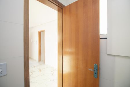 Banheiro de apartamento para alugar com 2 quartos, 36m² em Vila Nova Mazzei, São Paulo