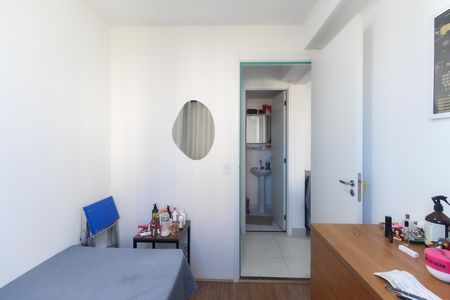 Quarto 1 de apartamento para alugar com 1 quarto, 32m² em Vila Carmosina, São Paulo