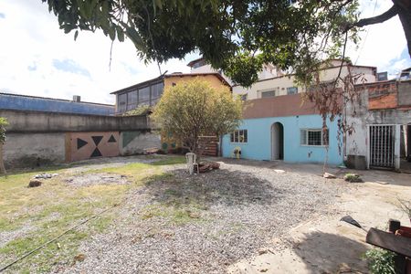 Casa para alugar com 170m², 3 quartos e 6 vagasQuintal