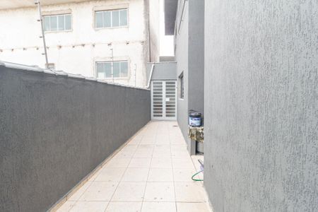 Casa à venda com 125m², 3 quartos e 2 vagas Casa à venda com 125m², 3 quartos e 2 vagasQuintal