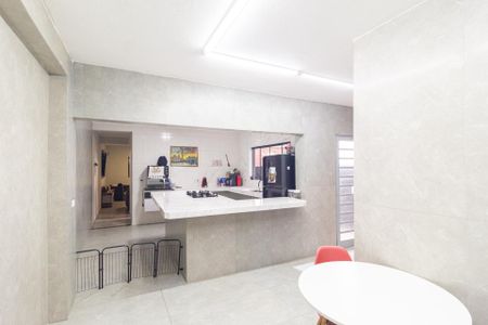 Casa à venda com 125m², 3 quartos e 2 vagas Casa à venda com 125m², 3 quartos e 2 vagasCozinha