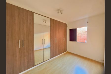 Apartamento à venda com 60m², 2 quartos e 1 vaga Apartamento à venda com 60m², 2 quartos e 1 vagaQuarto 1