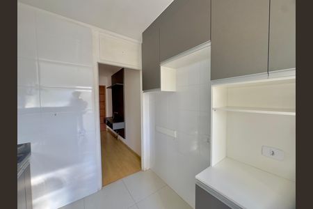 Apartamento à venda com 60m², 2 quartos e 1 vaga Apartamento à venda com 60m², 2 quartos e 1 vagaCozinha
