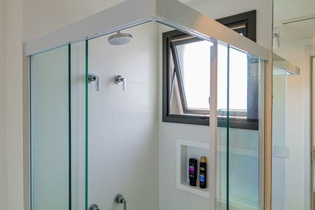 Banheiro de kitnet/studio para alugar com 1 quarto, 22m² em Perdizes, São Paulo