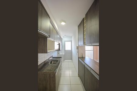 Apartamento à venda com 54m², 2 quartos e 1 vaga Apartamento à venda com 54m², 2 quartos e 1 vagaCozinha e Área de Serviço