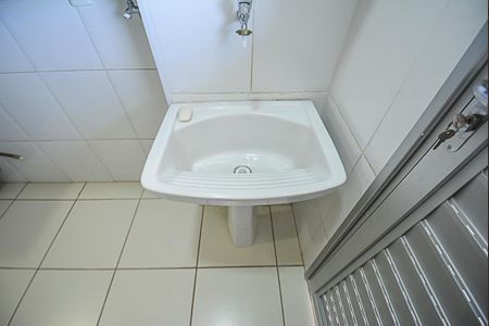 Apartamento à venda com 54m², 2 quartos e 1 vaga Apartamento à venda com 54m², 2 quartos e 1 vagaCozinha e Área de Serviço