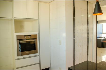 Cozinha de apartamento para alugar com 3 quartos, 126m² em Jardim Goiás, Goiânia