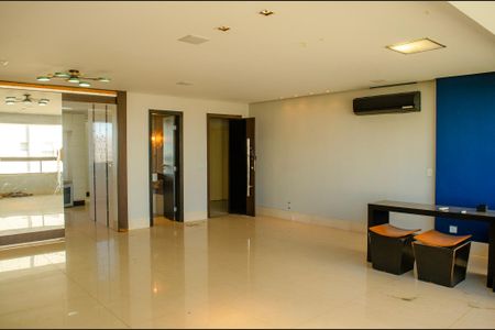 Sala de apartamento para alugar com 3 quartos, 126m² em Jardim Goiás, Goiânia