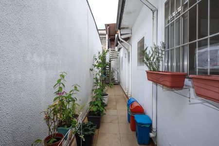 Corredor LAteral de casa à venda com 3 quartos, 200m² em Ipiranga, São Paulo